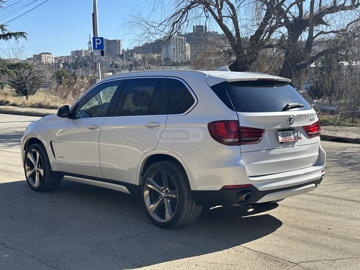 BMW X5 - фото 3