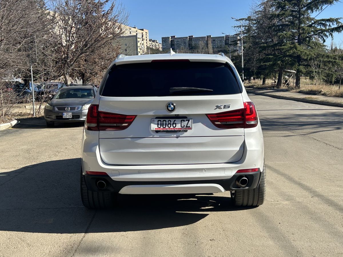 BMW X5 - фото 4