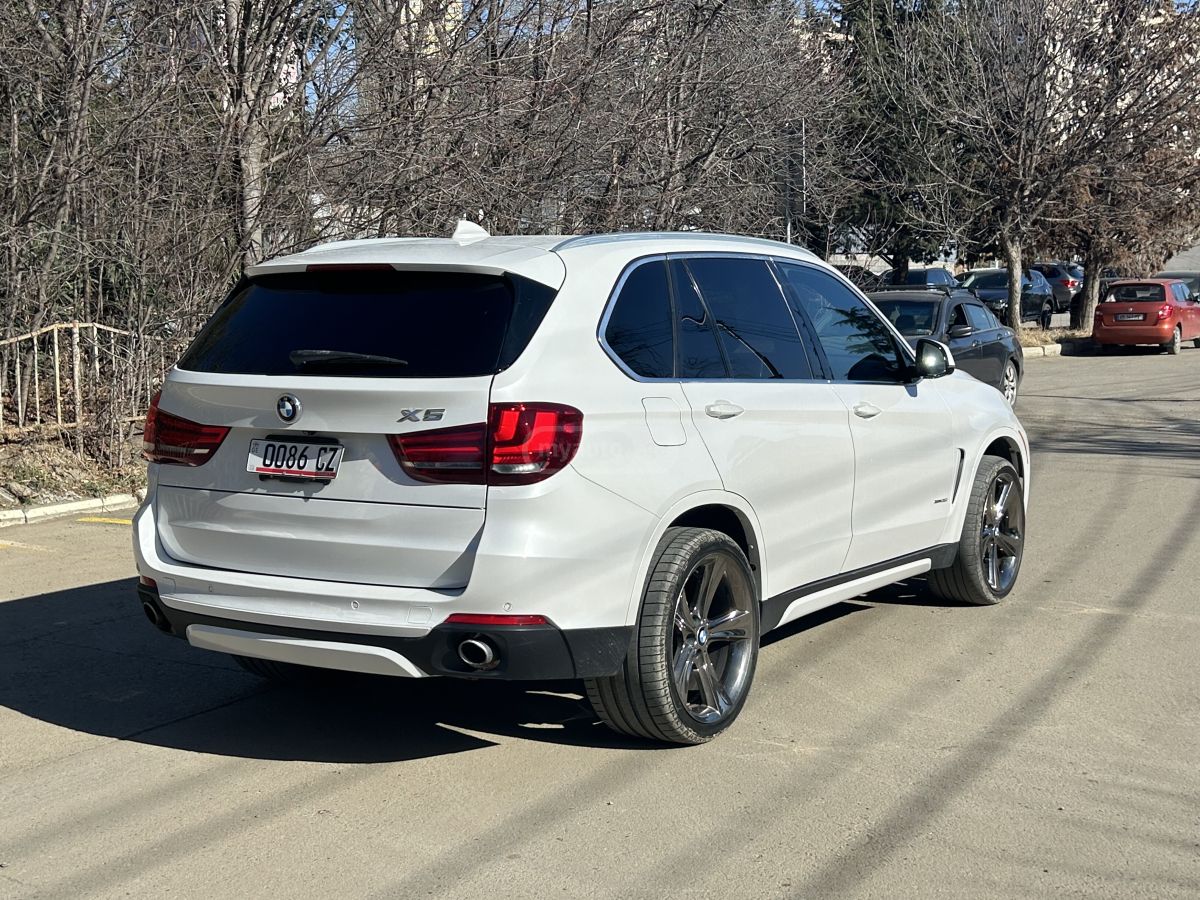 BMW X5 - фото 5