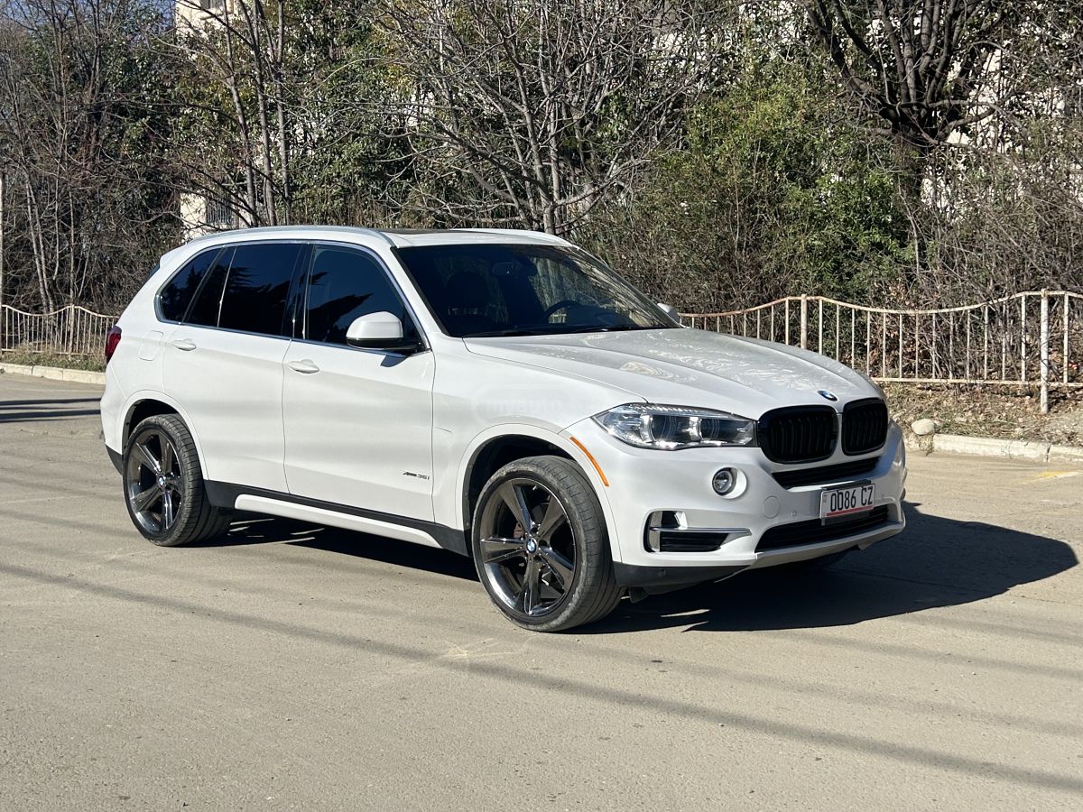 BMW X5 - фото 7