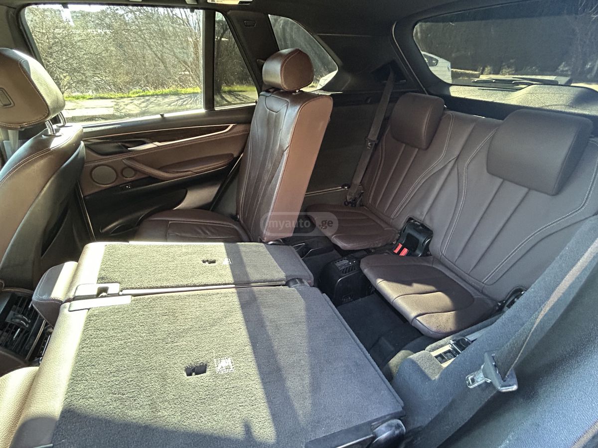 BMW X5 - фото 9
