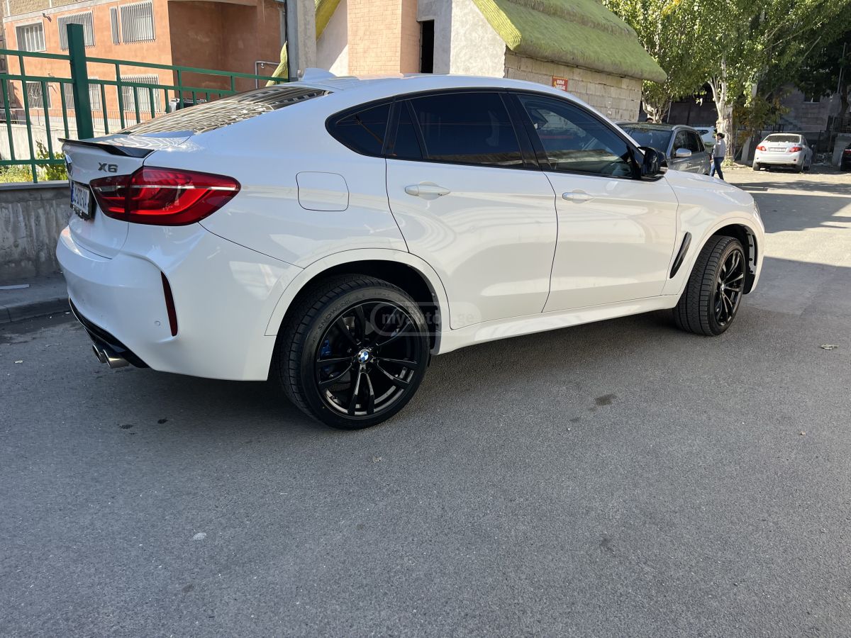 BMW X6 - фото 4