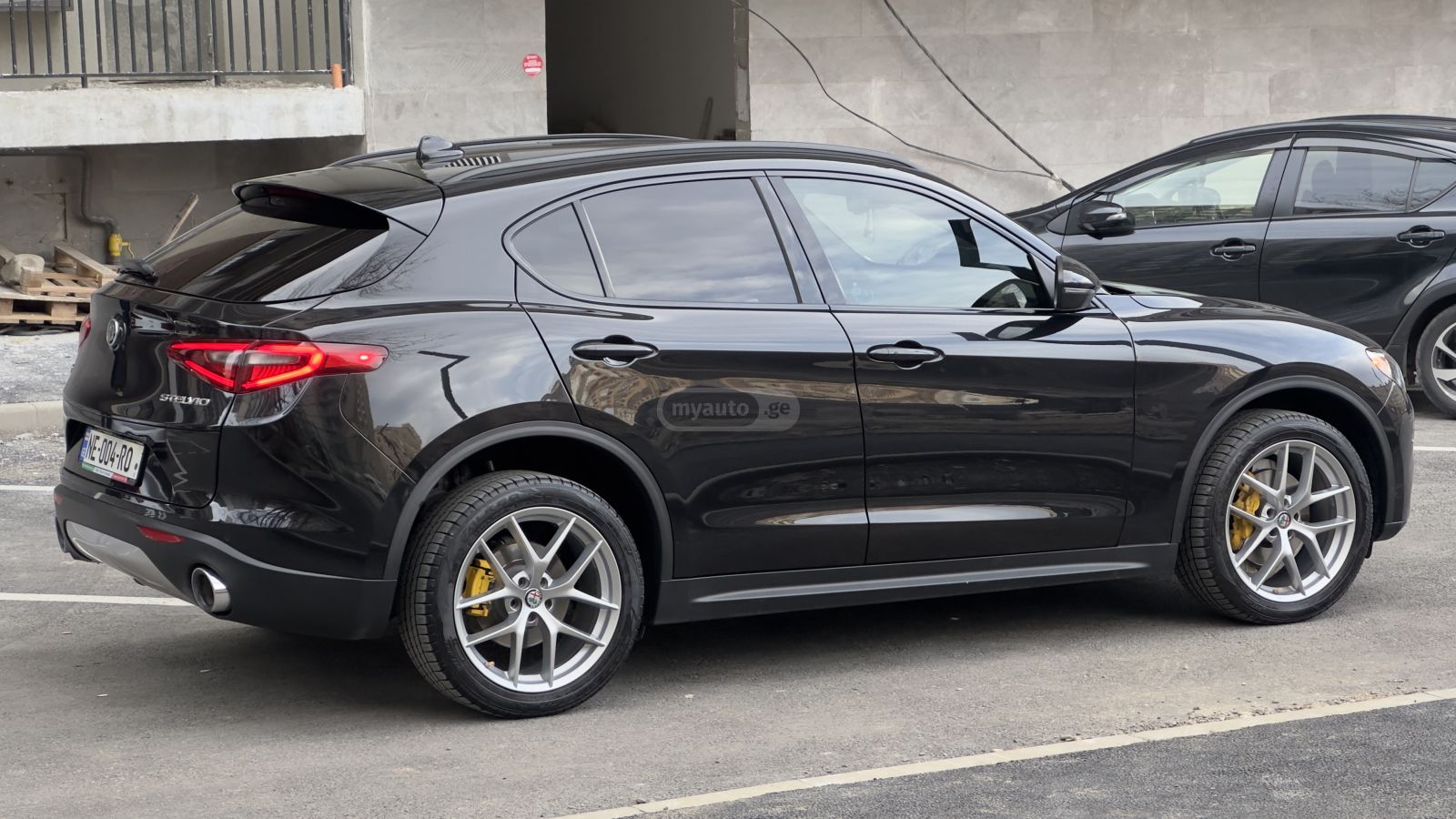 Alfa Romeo Stelvio - фото 1