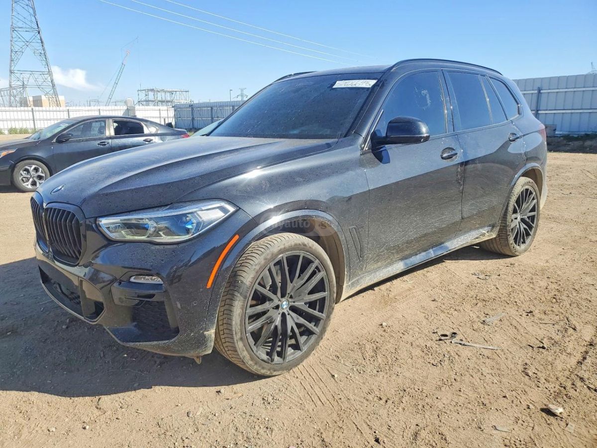 BMW X5 - фото 1
