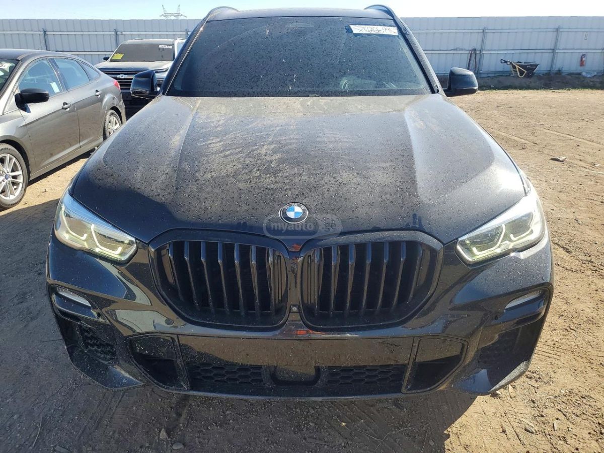 BMW X5 - фото 5