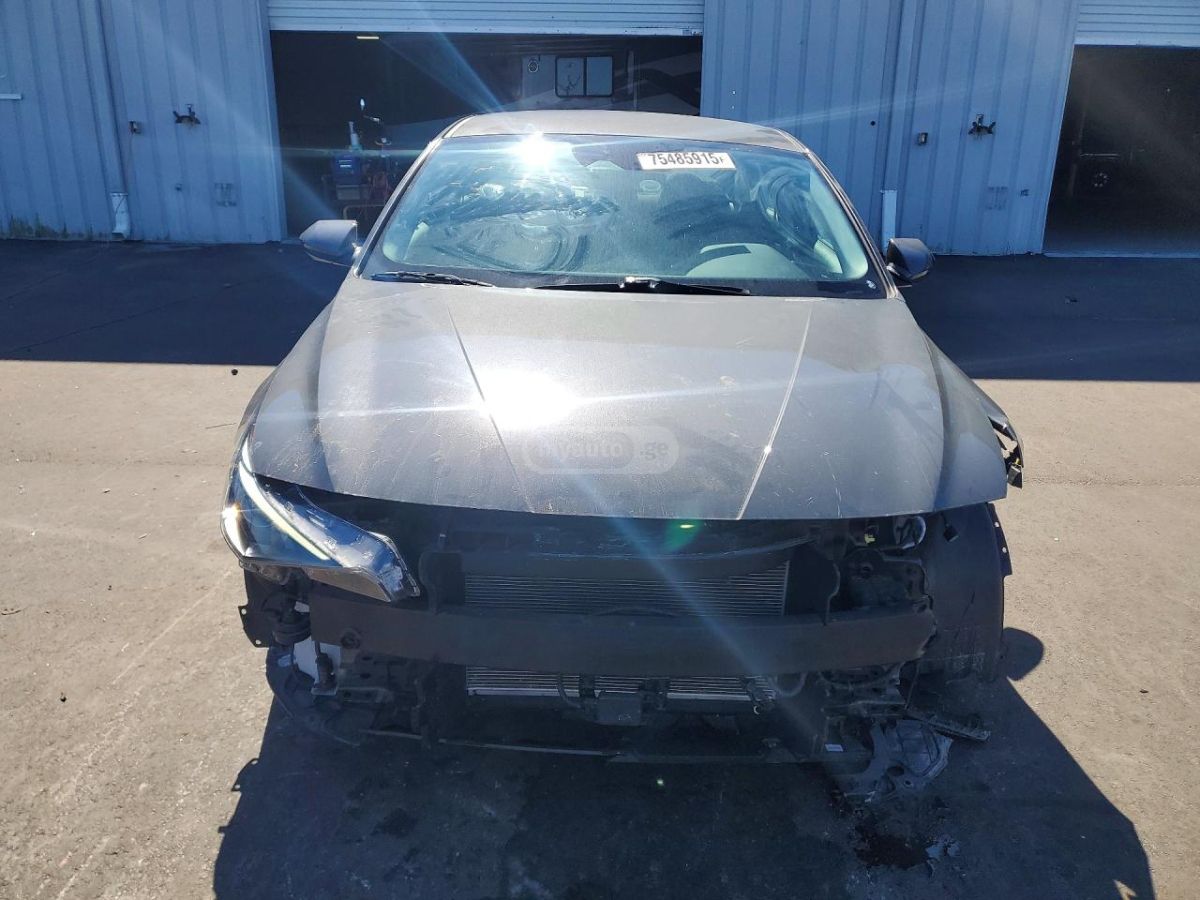 Hyundai Elantra - фото 5