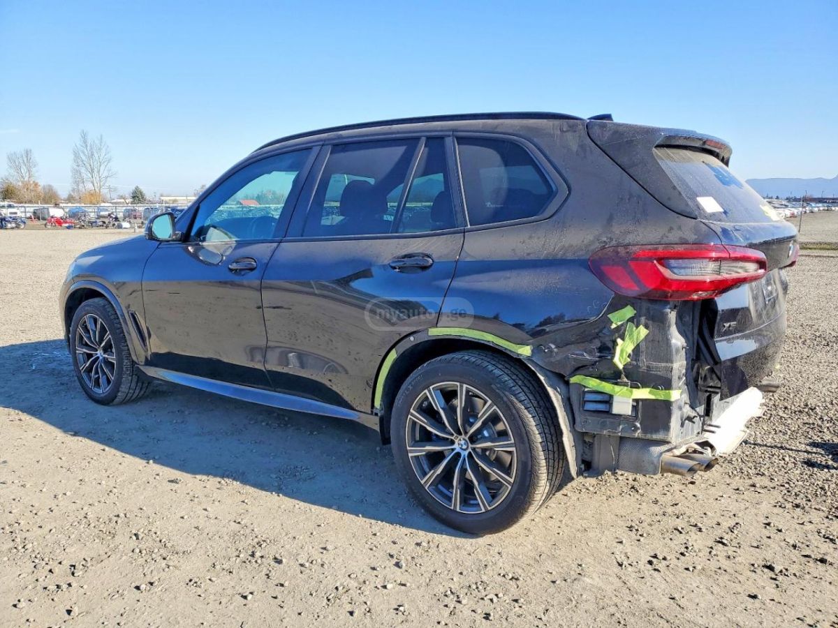 BMW X5 - фото 2