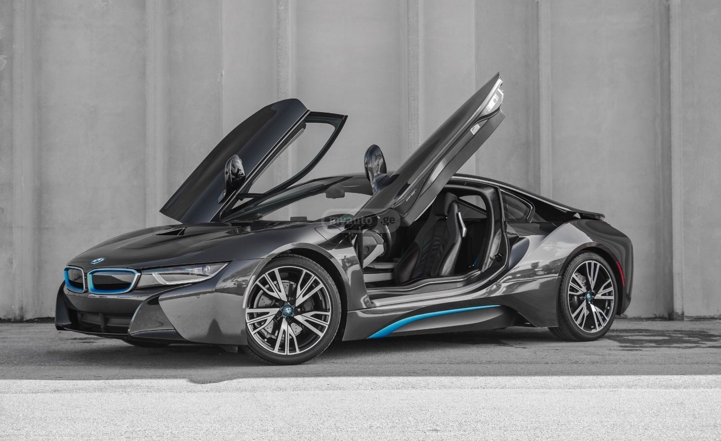 BMW I8 - фото 1