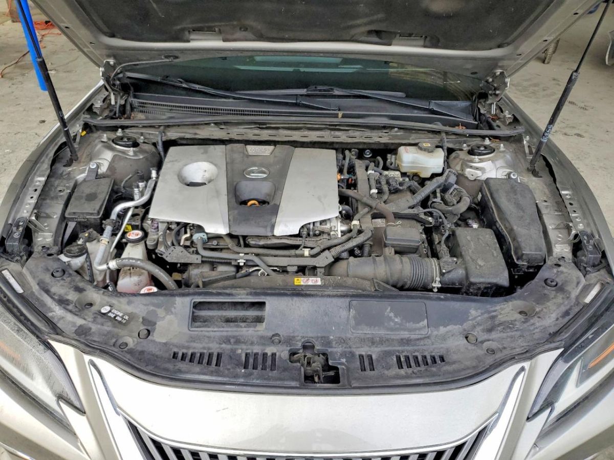 Lexus Luxury 4dr All-wheel Drive Sed — миниатюра 11