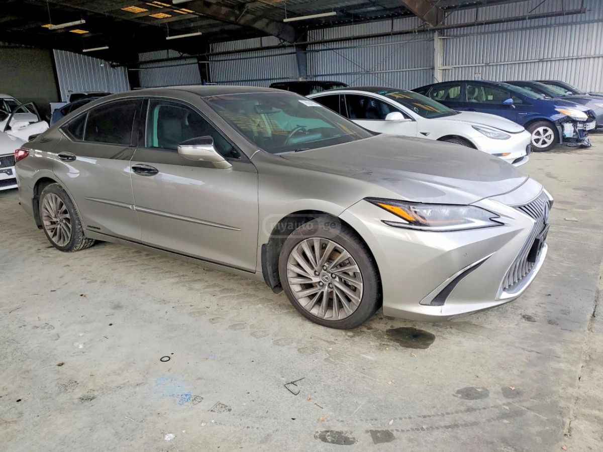 Lexus Luxury 4dr All-wheel Drive Sed — миниатюра 4