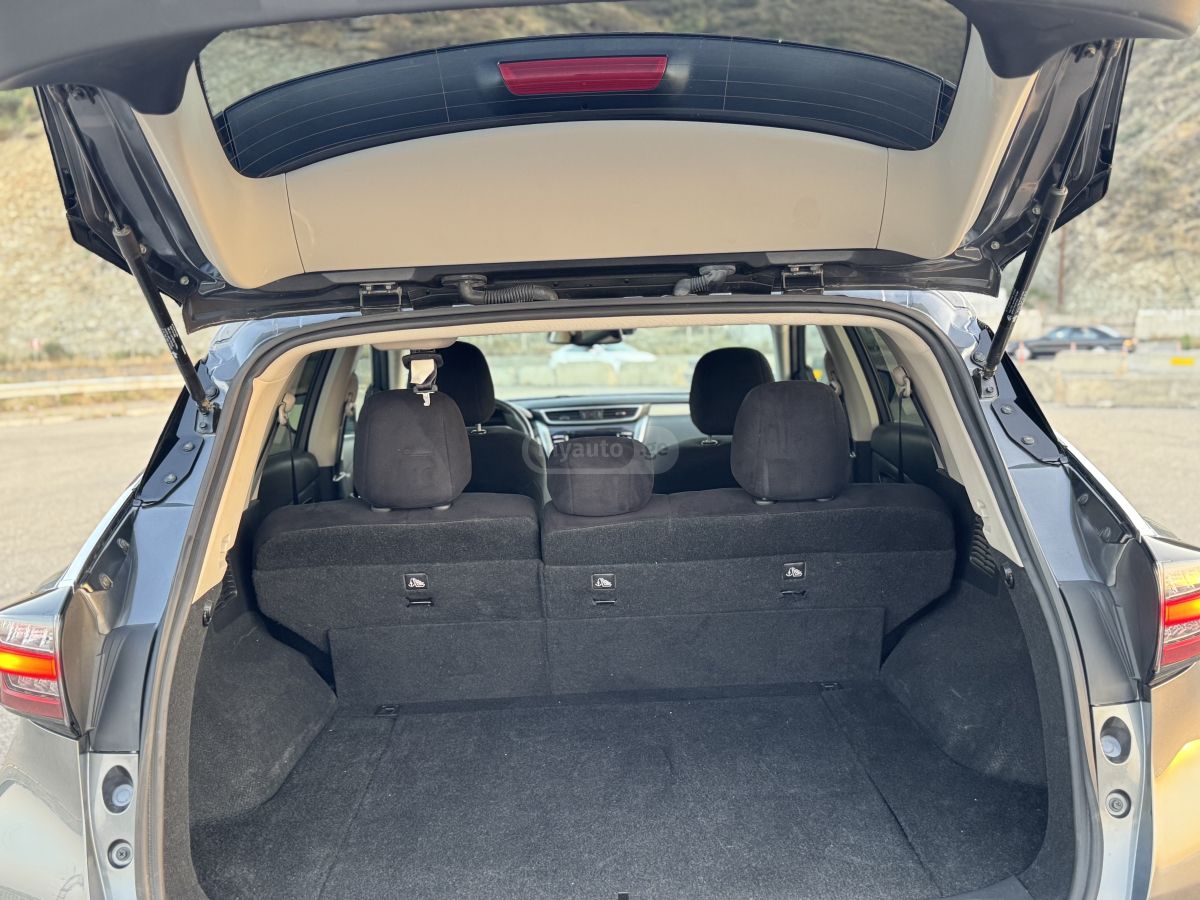 Nissan S 4dr All-Wheel Drive CVT — миниатюра 12