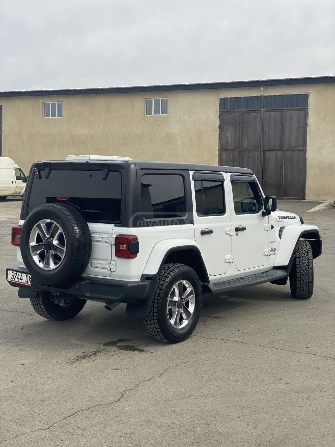 Jeep Wrangler - фото 1