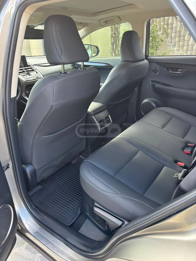 Lexus NX 300 F SPORT 4dr All-Wheel Drive Au 2021 — миниатюра 7