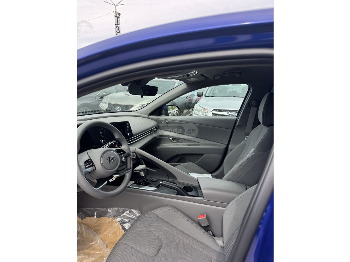 Hyundai Elantra - фото 5