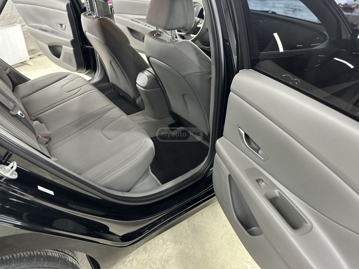 Hyundai Blue 4dr Sedan Automatic — миниатюра 10