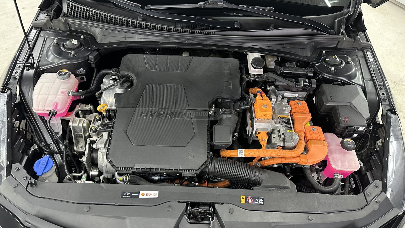 Hyundai Blue 4dr Sedan Automatic — миниатюра 8