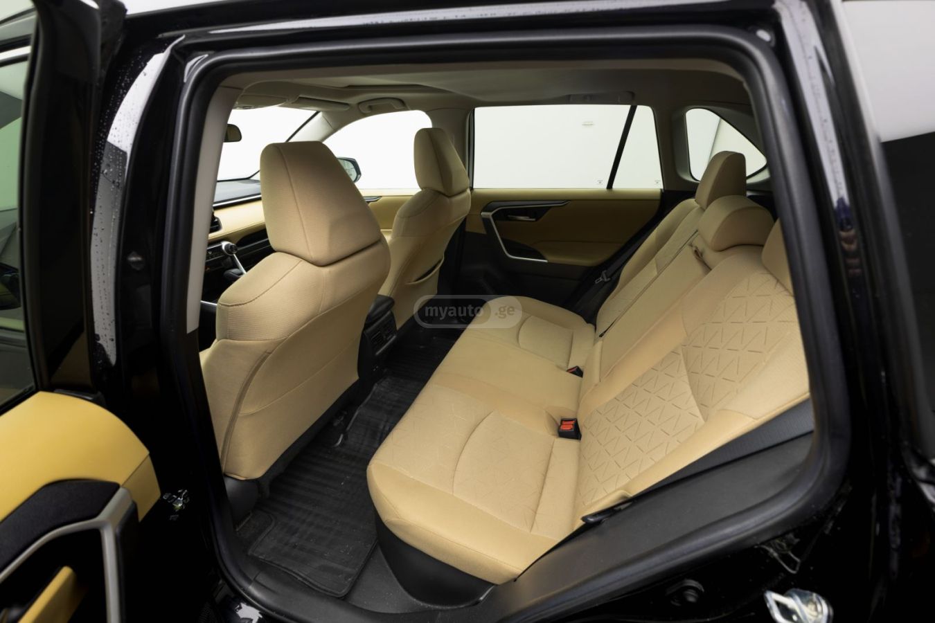 Toyota RAV 4 - фото 12