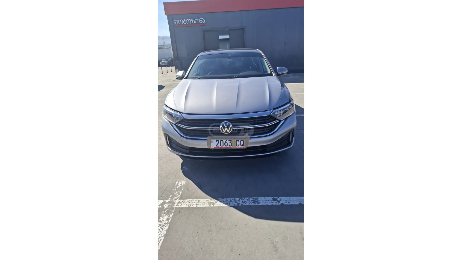 Volkswagen Jetta - фото 1