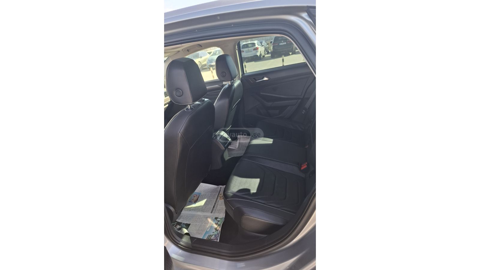 Volkswagen Jetta - фото 4