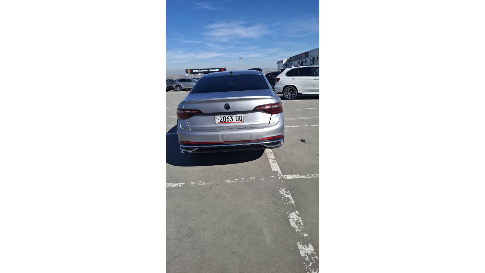 Volkswagen Jetta - фото 5