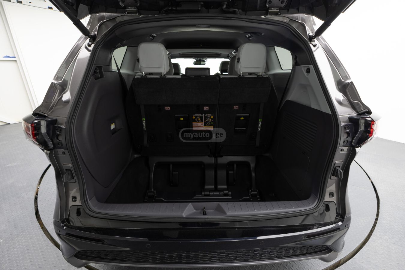 Toyota Toyota Sienna — миниатюра 8