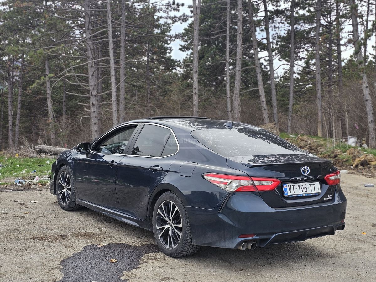 Toyota Camry - фото 6