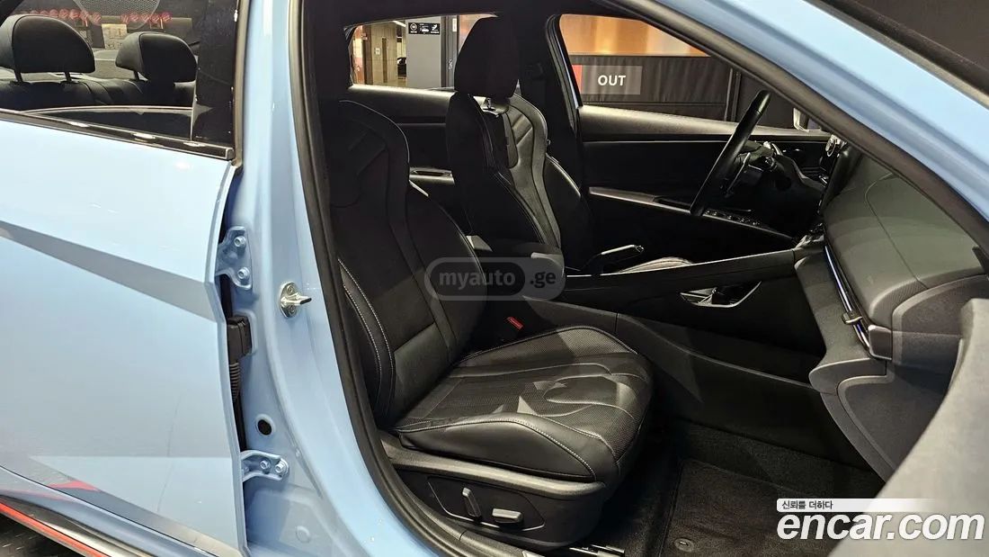 Hyundai Elantra - фото 10