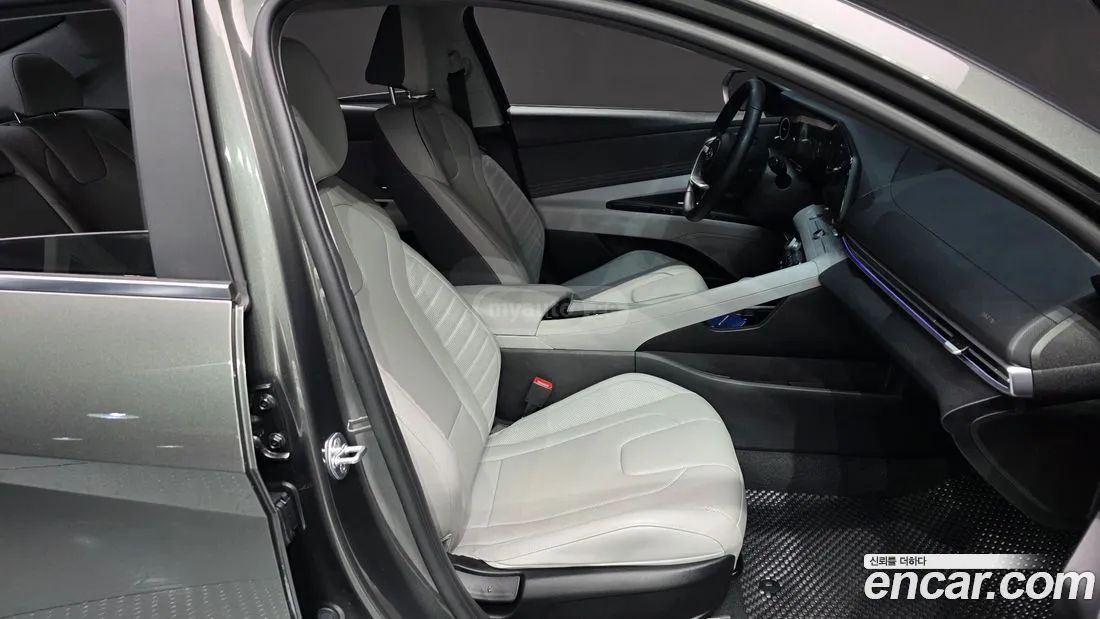 Hyundai Elantra - фото 10