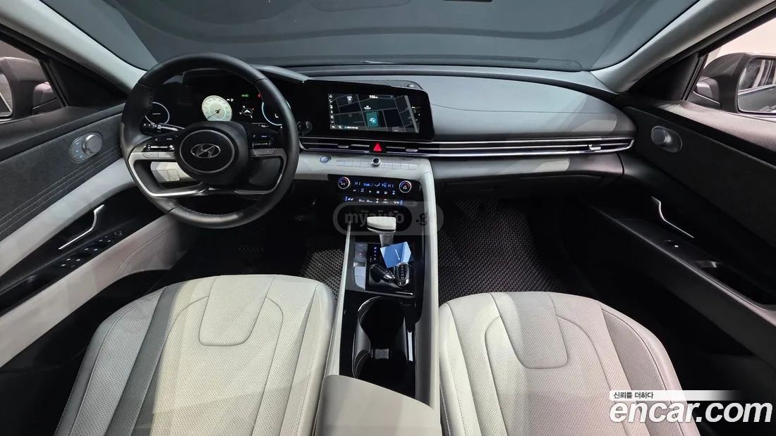 Hyundai Elantra - фото 7