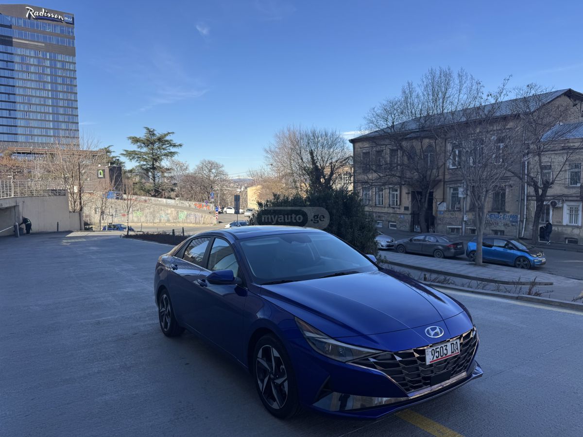 Hyundai Elantra - фото 11