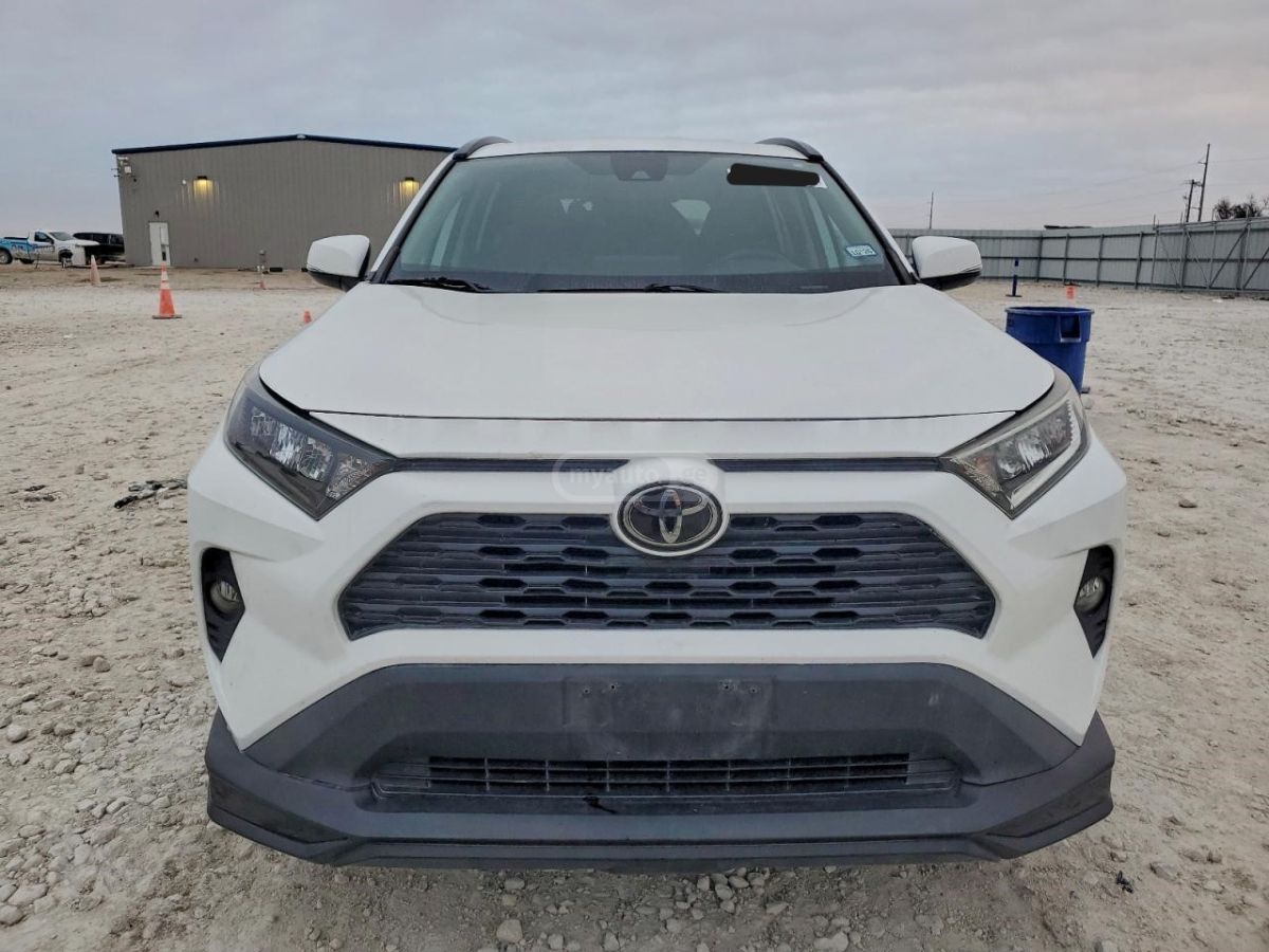 Toyota RAV 4 - фото 3