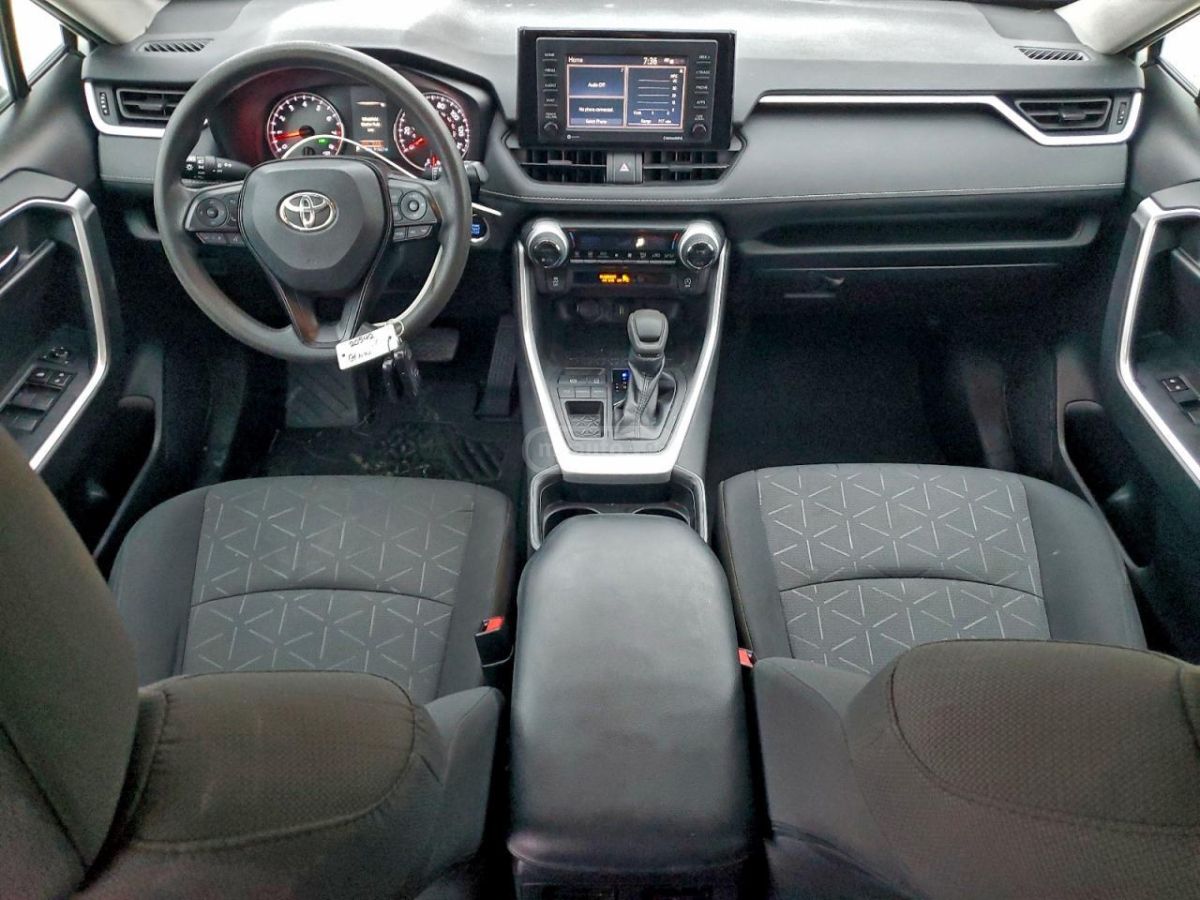 Toyota RAV 4 - фото 7