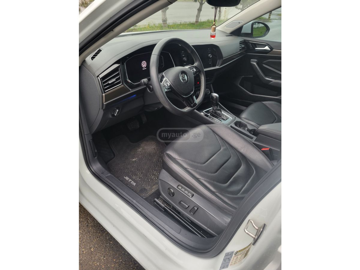 Volkswagen Jetta - фото 13