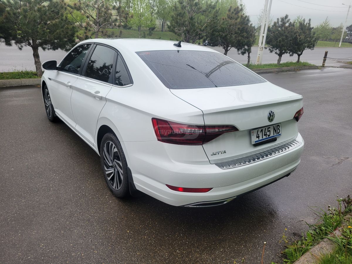 Volkswagen Jetta - фото 6