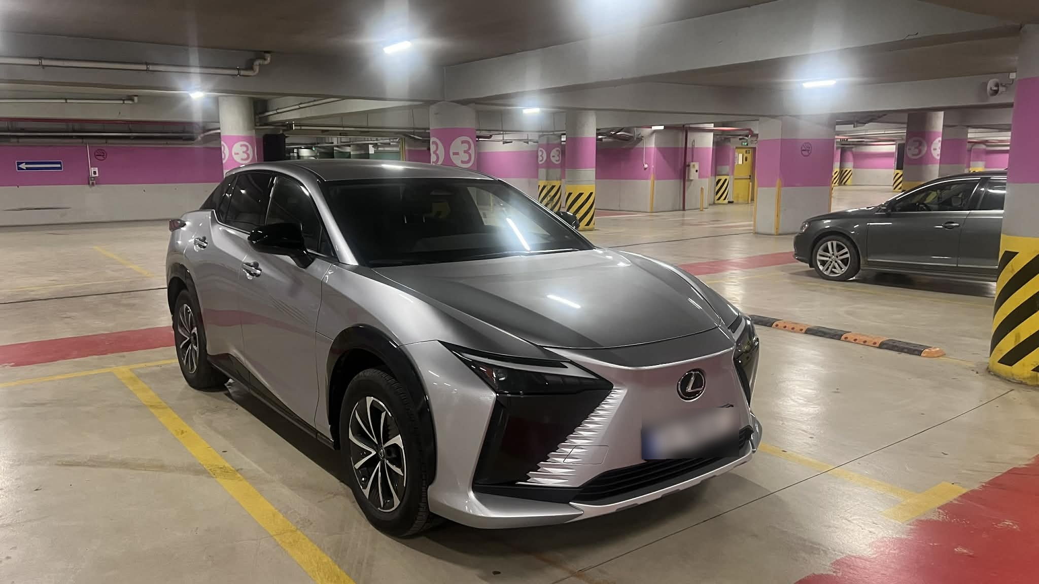 Lexus RZ 450e 2025 — миниатюра 2