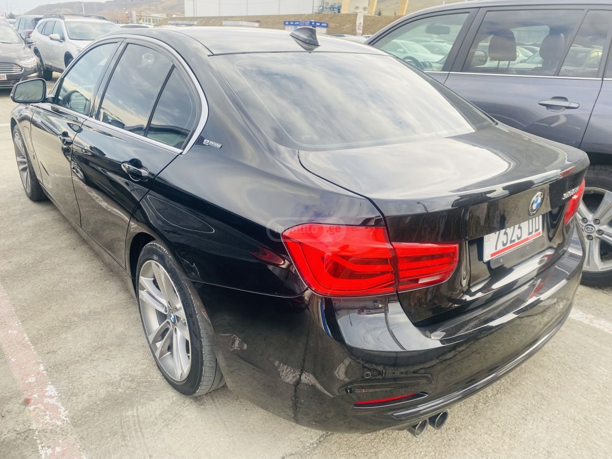 BMW 330 - фото 6