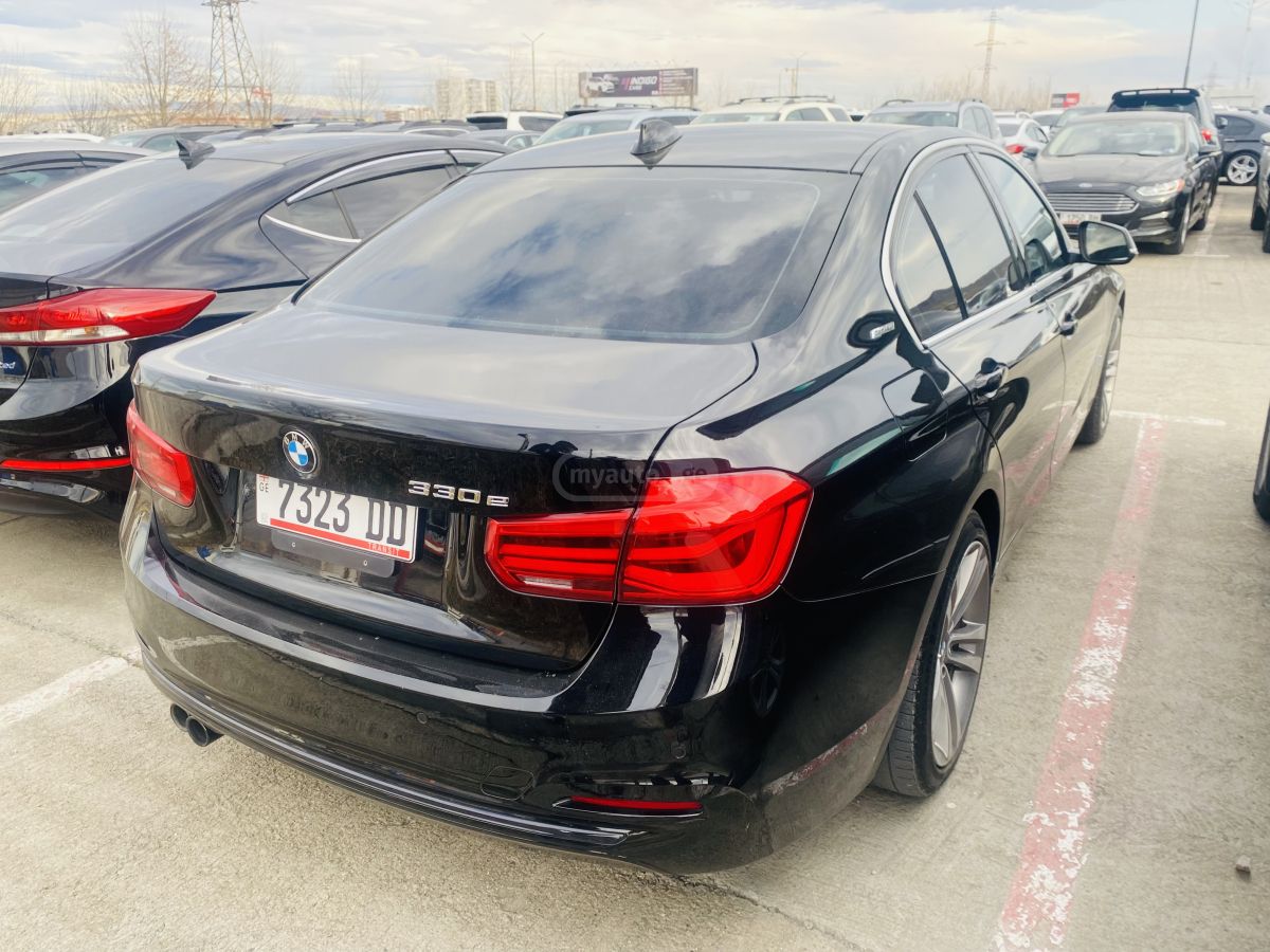 BMW 330 - фото 7