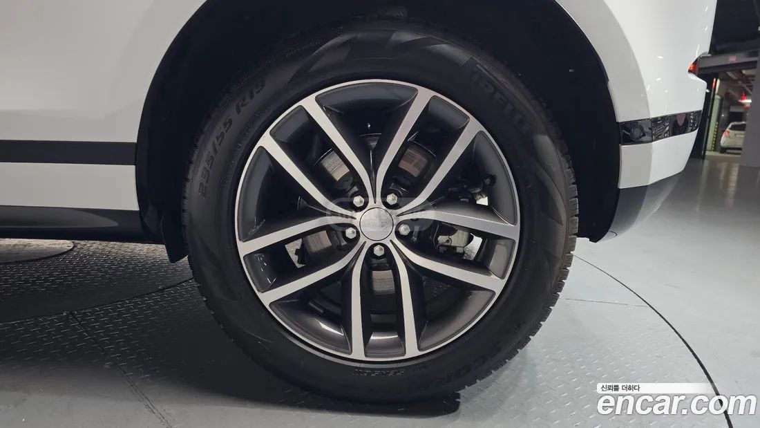 Land Rover Range Rover Evoque 2024 — миниатюра 5