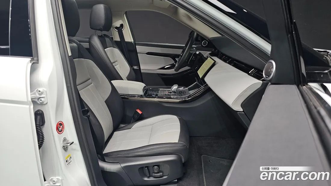 Land Rover Range Rover Evoque 2024 — миниатюра 10