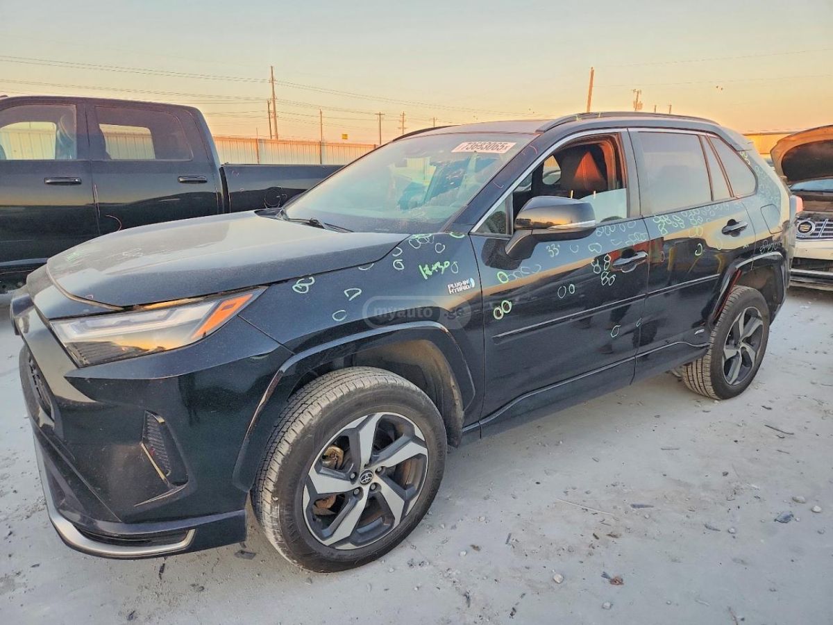 Toyota RAV 4 - фото 1