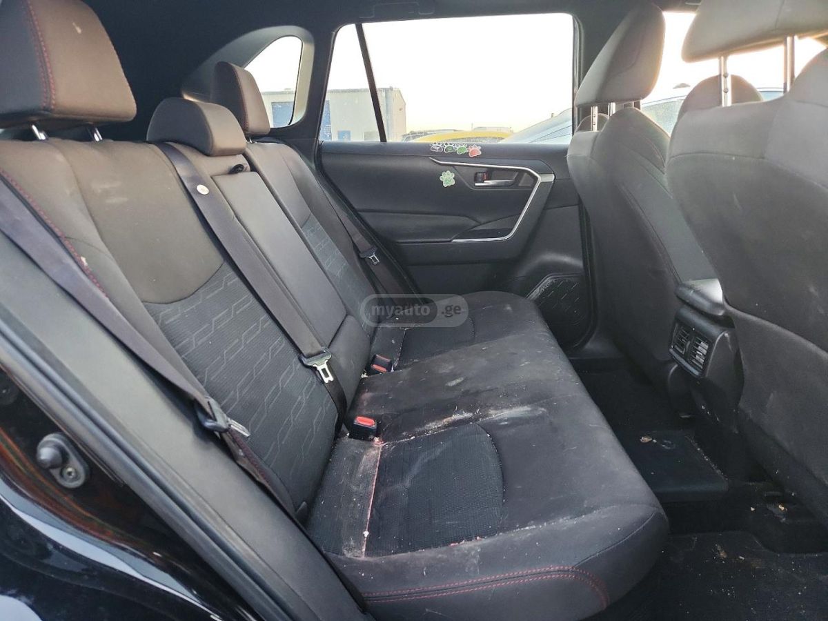 Toyota RAV 4 - фото 10