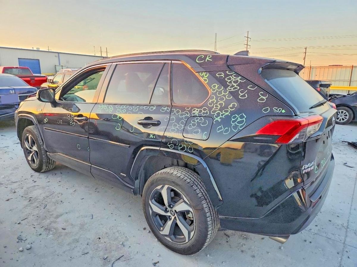 Toyota RAV 4 - фото 2