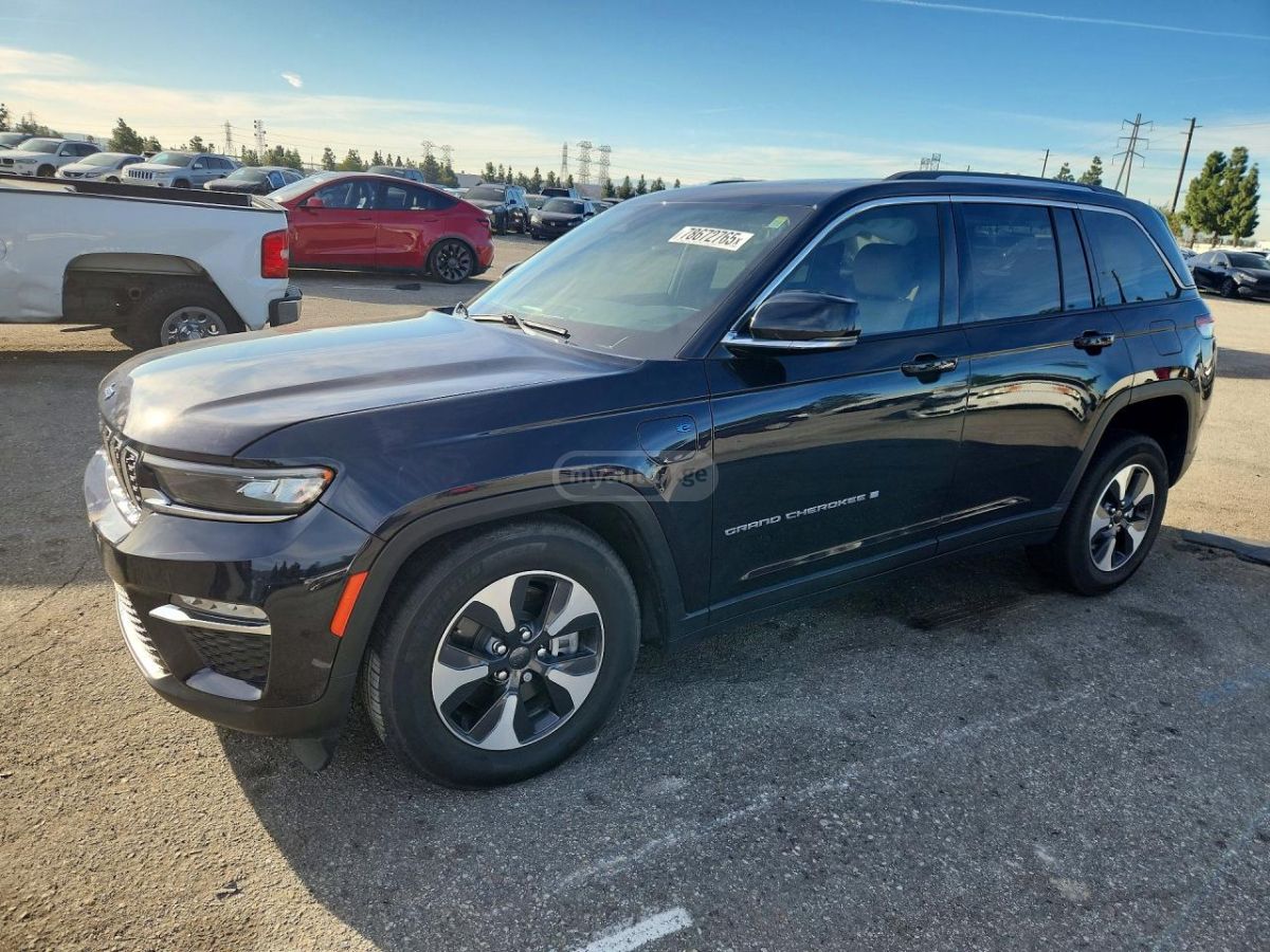 Jeep Grand Cherokee - фото 1