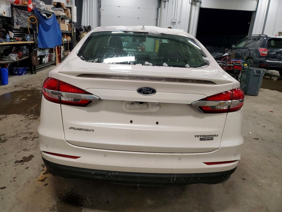 Ford Fusion - фото 6