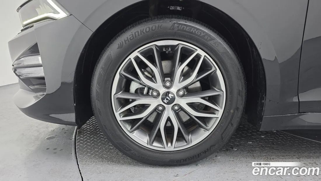 Kia Optima - фото 5