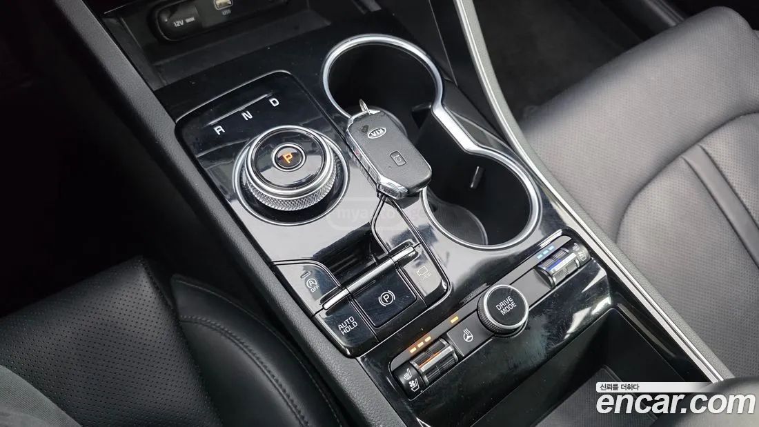 Kia Optima - фото 9