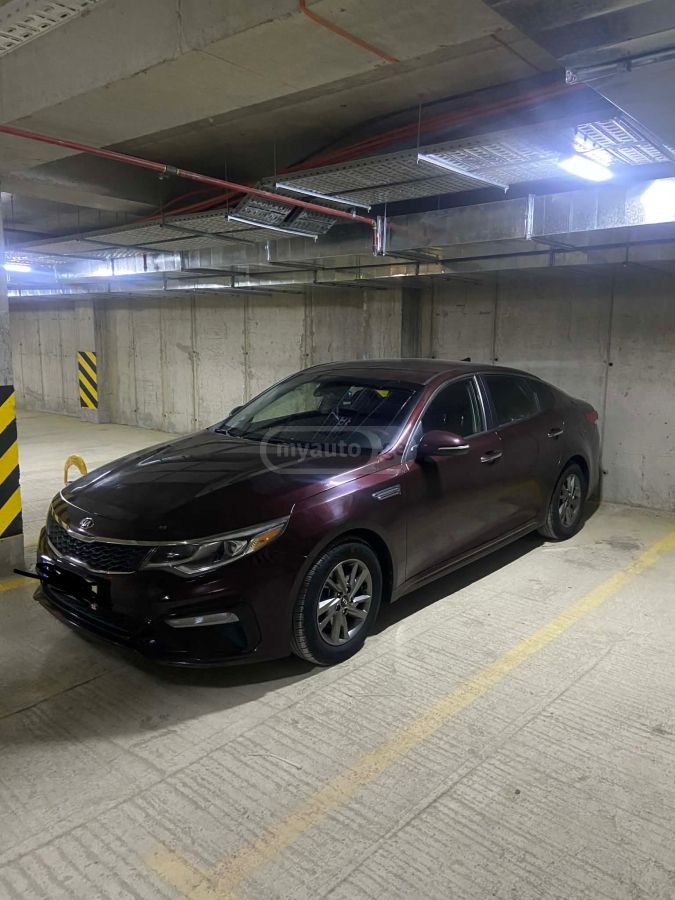 Kia Optima - фото 1