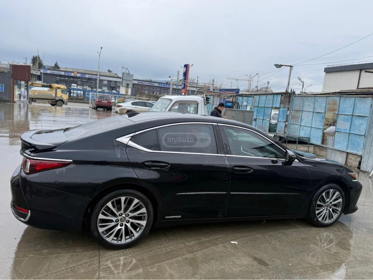 Lexus ES 300 - фото 3