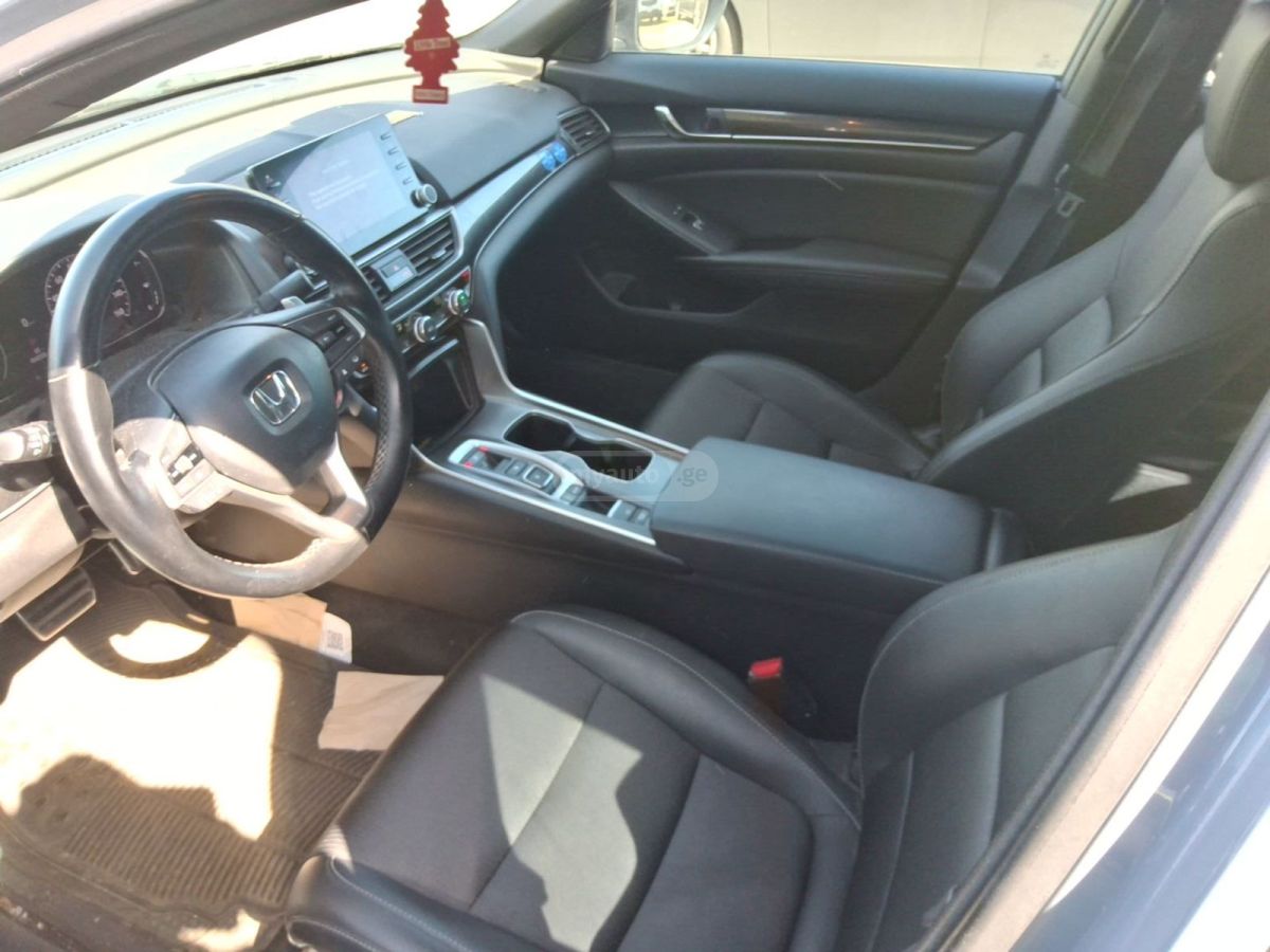 Honda Sport 2.0T 4dr Sedan Automatic — миниатюра 5