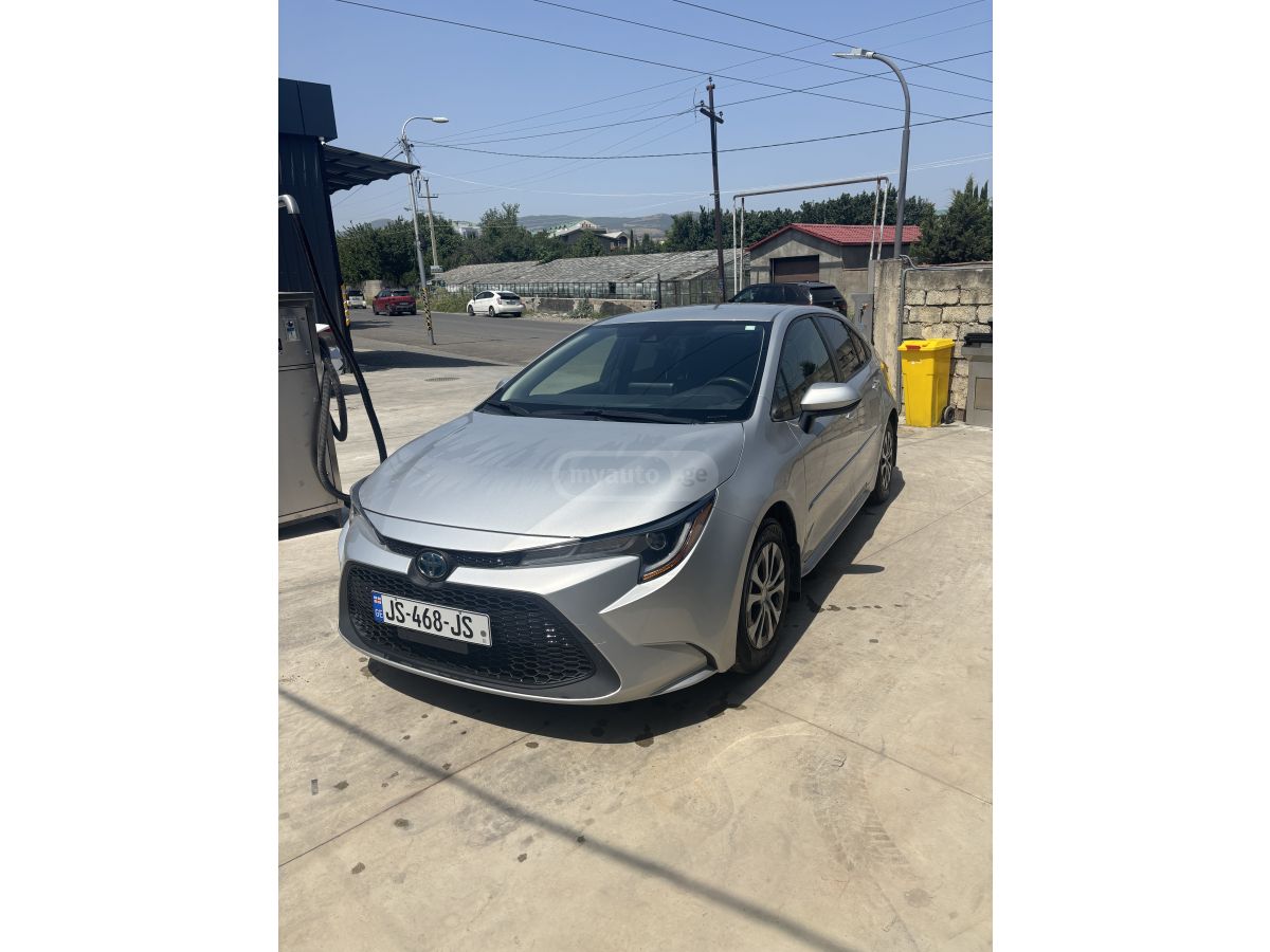 Toyota Corolla - фото 2